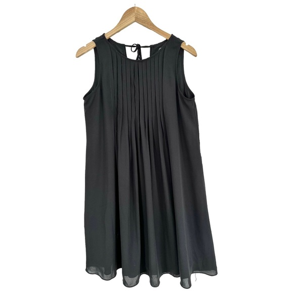 Nanette Lepore Sleeveless Chiffon Dress Swing Silhouette Pleated Pin Tuck Size 6 - Picture 3 of 13